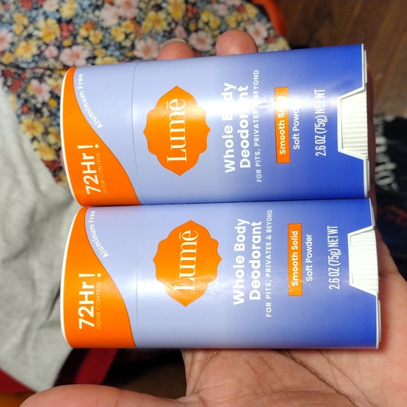 2 lumes - Picture 1 of 1